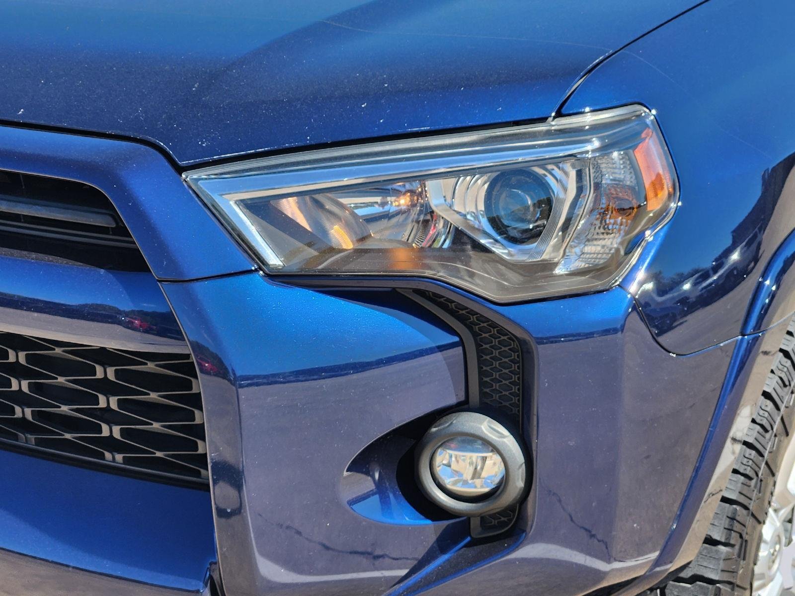 Used 2022 Nautical Blue Metallic Toyota SR5 image 7