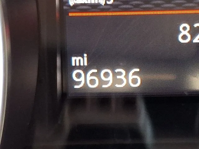 Used 2017 White Volkswagen  image 20