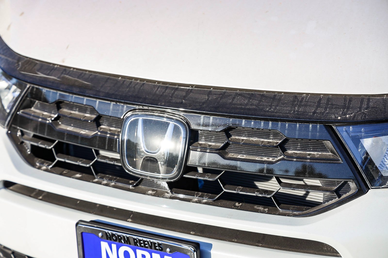 New 2026 Platinum White Pearl Honda Touring Auto image 5