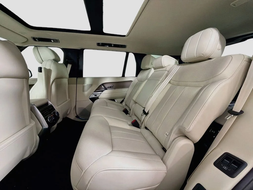 New 2026 Varesine Blue Land Rover SE 7 Seats image 26