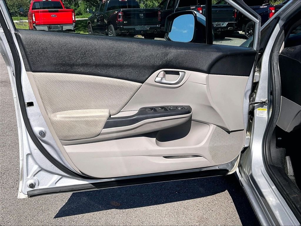 Used 2013 Silver Honda LX image 9