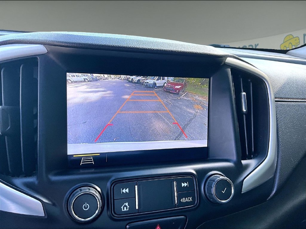 Used 2020 Summit White GMC SLE image 19
