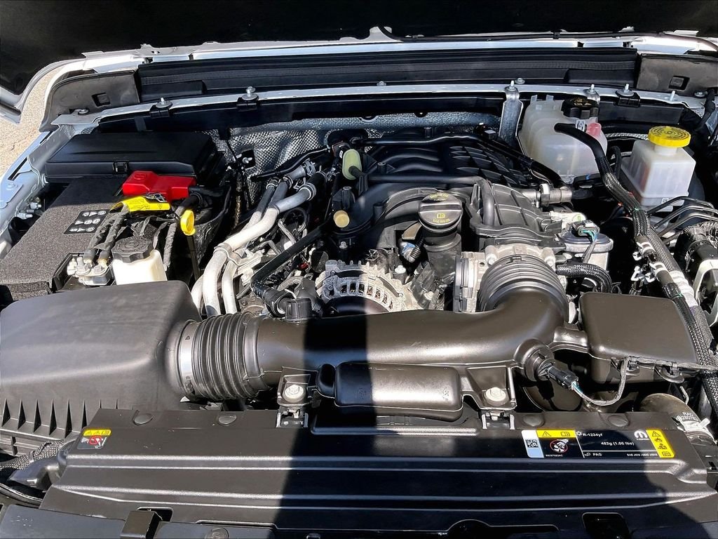 Used 2025 White Jeep Nighthawk image 30