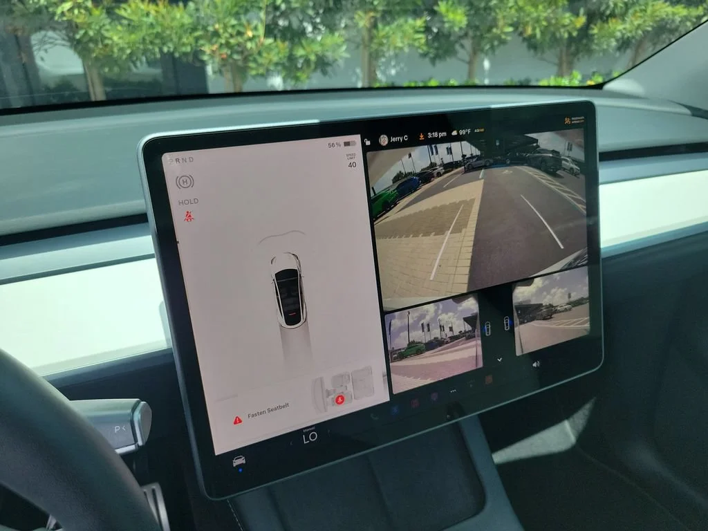 Used 2022 Pearl White Multi-Coat Tesla Performance image 19