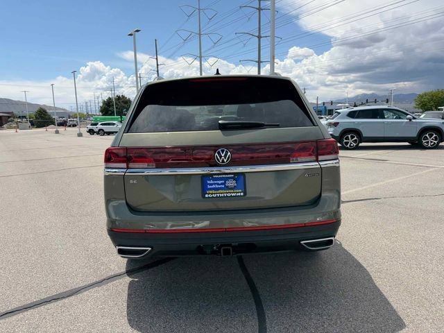 New 2026 Green Volkswagen 2.0T SE w/Technology image 7