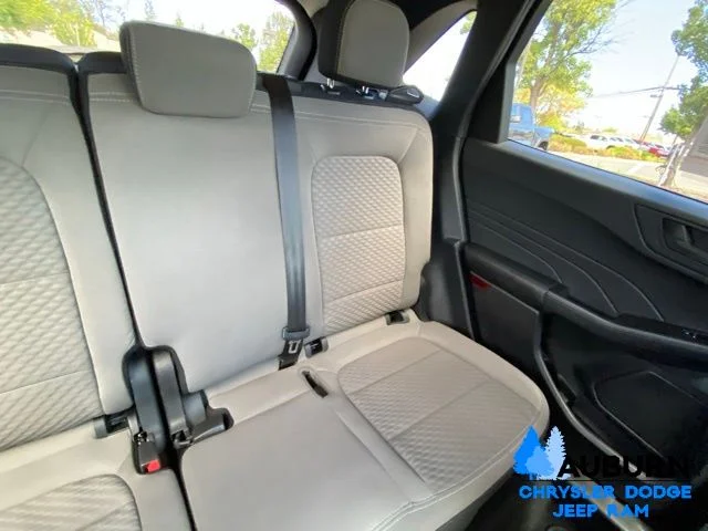Used 2022 White Ford SE image 17