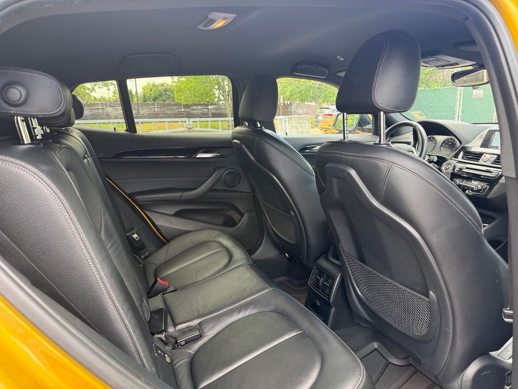 Used 2018 Galvanic Gold Metallic BMW xDrive28i image 23
