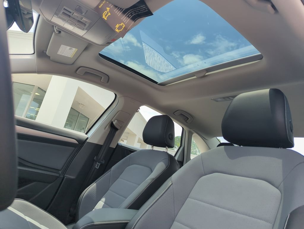 New 2026 White Volkswagen 1.5T SE image 28