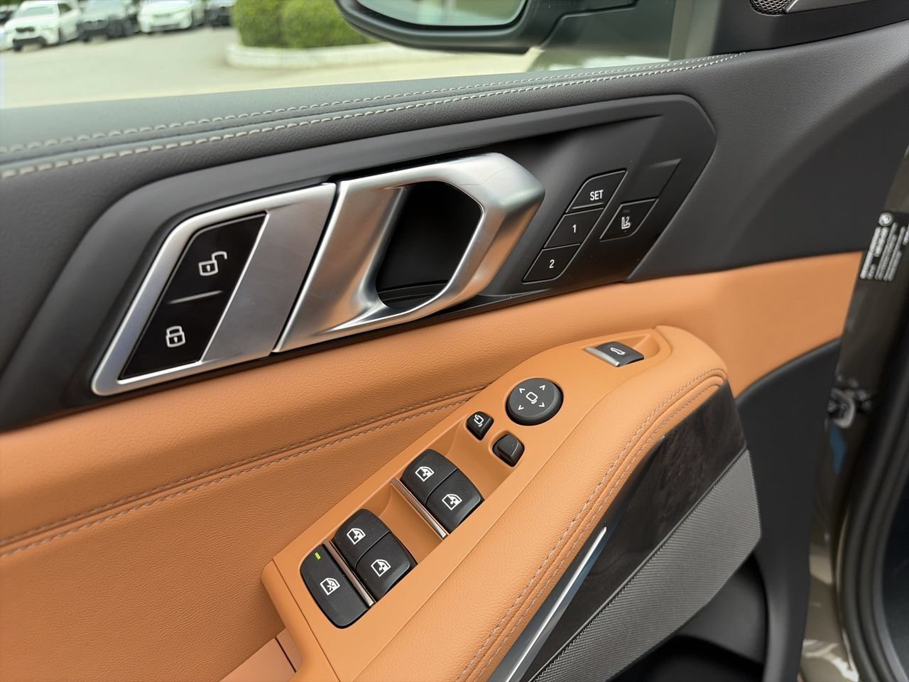 New 2026 Manhattan Green Metallic BMW xDrive40i image 19