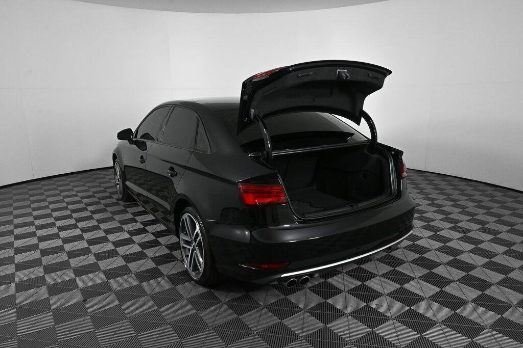 Used 2018 Brilliant Black Audi Premium image 29