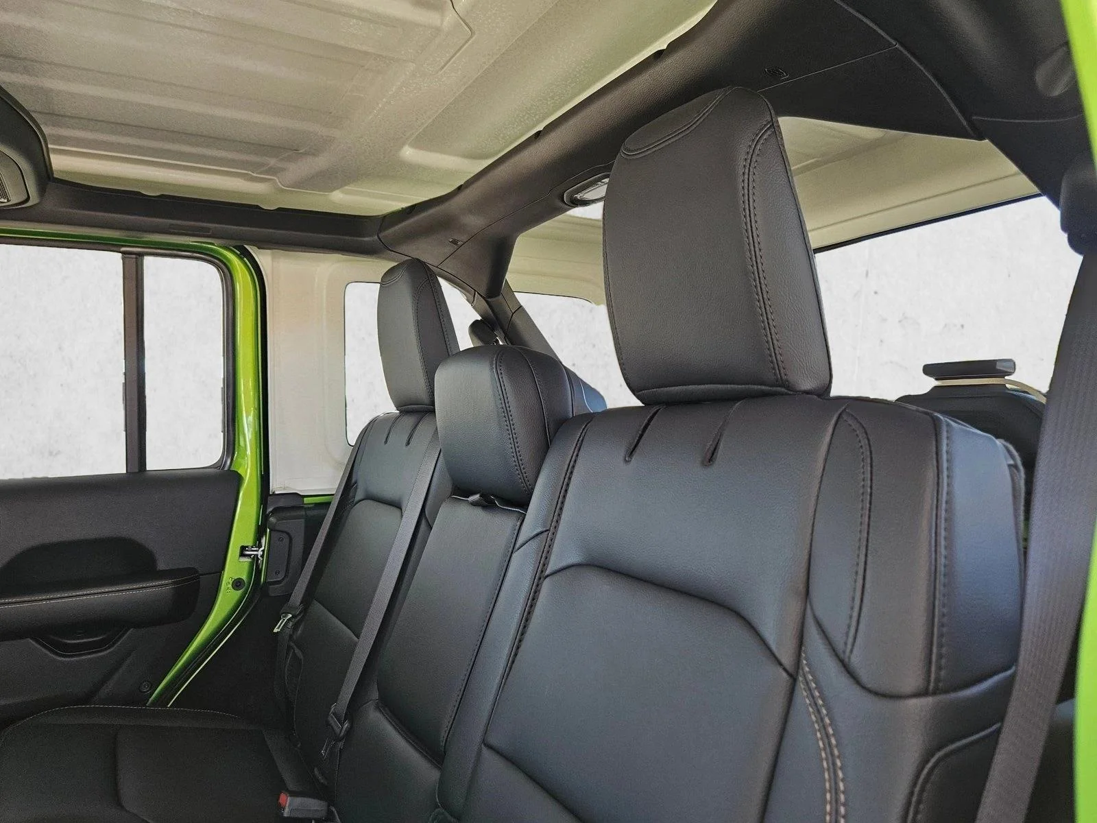New 2026 Mojito Clear-Coat Exterior Paint Jeep Sahara image 16