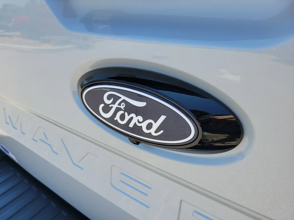 New 2026 Space White Metallic Ford Tremor® image 8