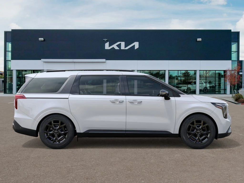 New 2027 White Kia SX Prestige image 7