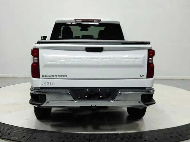 Used 2025 White Chevrolet LT image 7