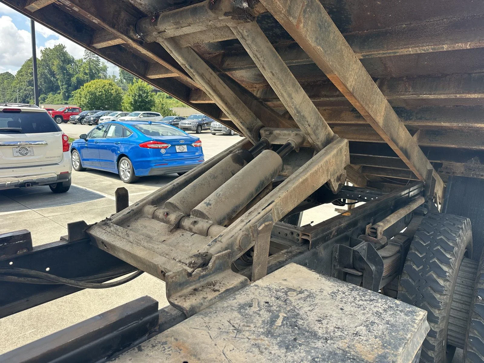 1994 Ford F-600 - Photo 6