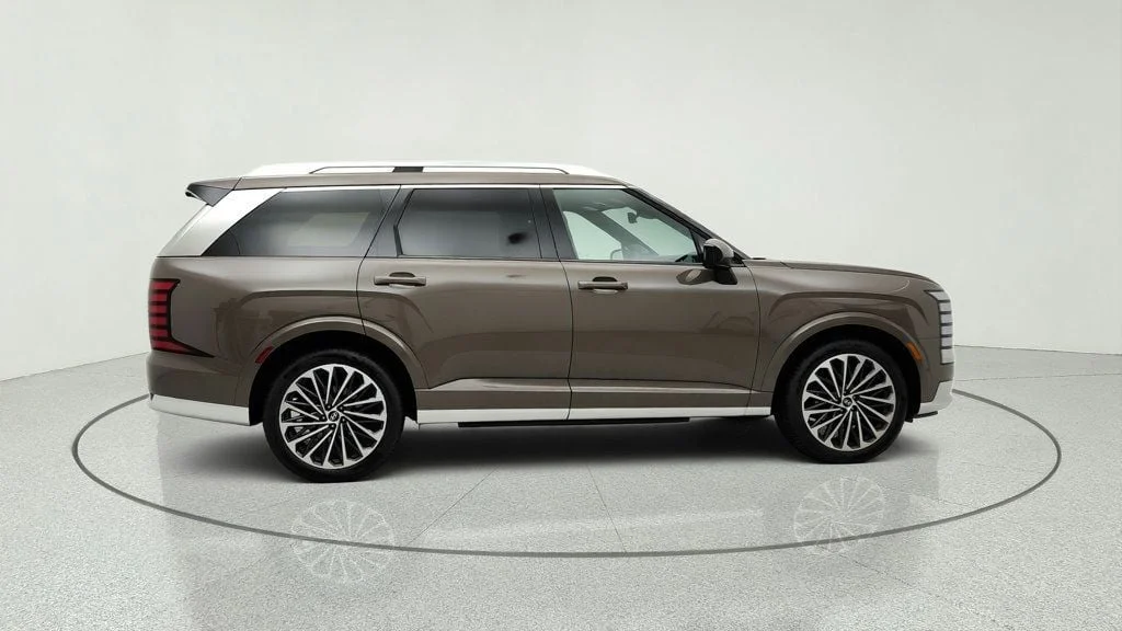 Used 2026 Cast Iron Brown Pearl Hyundai Calligraphy AWD image 4