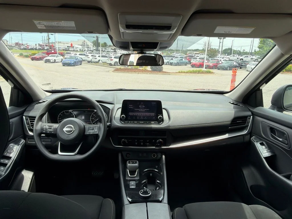 Used 2024 Black Nissan S image 28