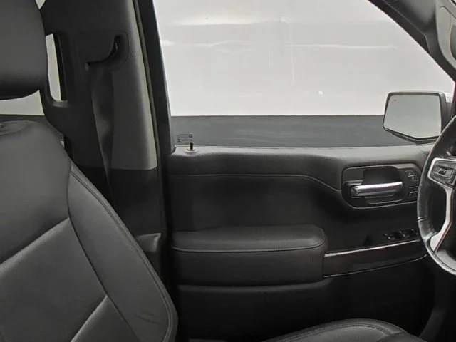 Used 2022 SILVER ICE METALLIC Chevrolet LTZ image 34