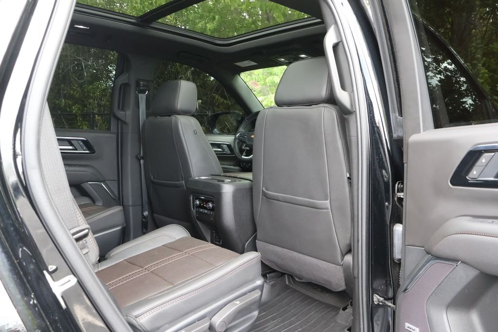 Used 2025 Black Chevrolet High Country image 51