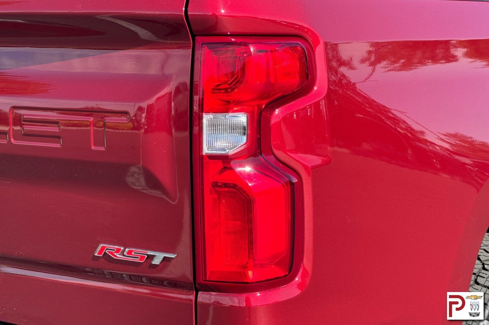 Used 2020 Red Chevrolet RST image 32
