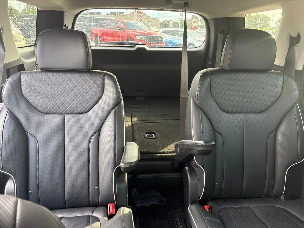 Used 2025 Steel / Graphite Hyundai XRT image 9