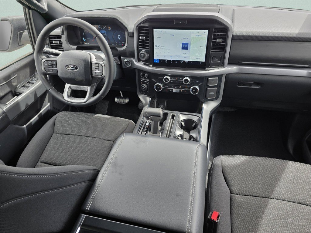 New 2026 Oxford White Ford XLT image 29