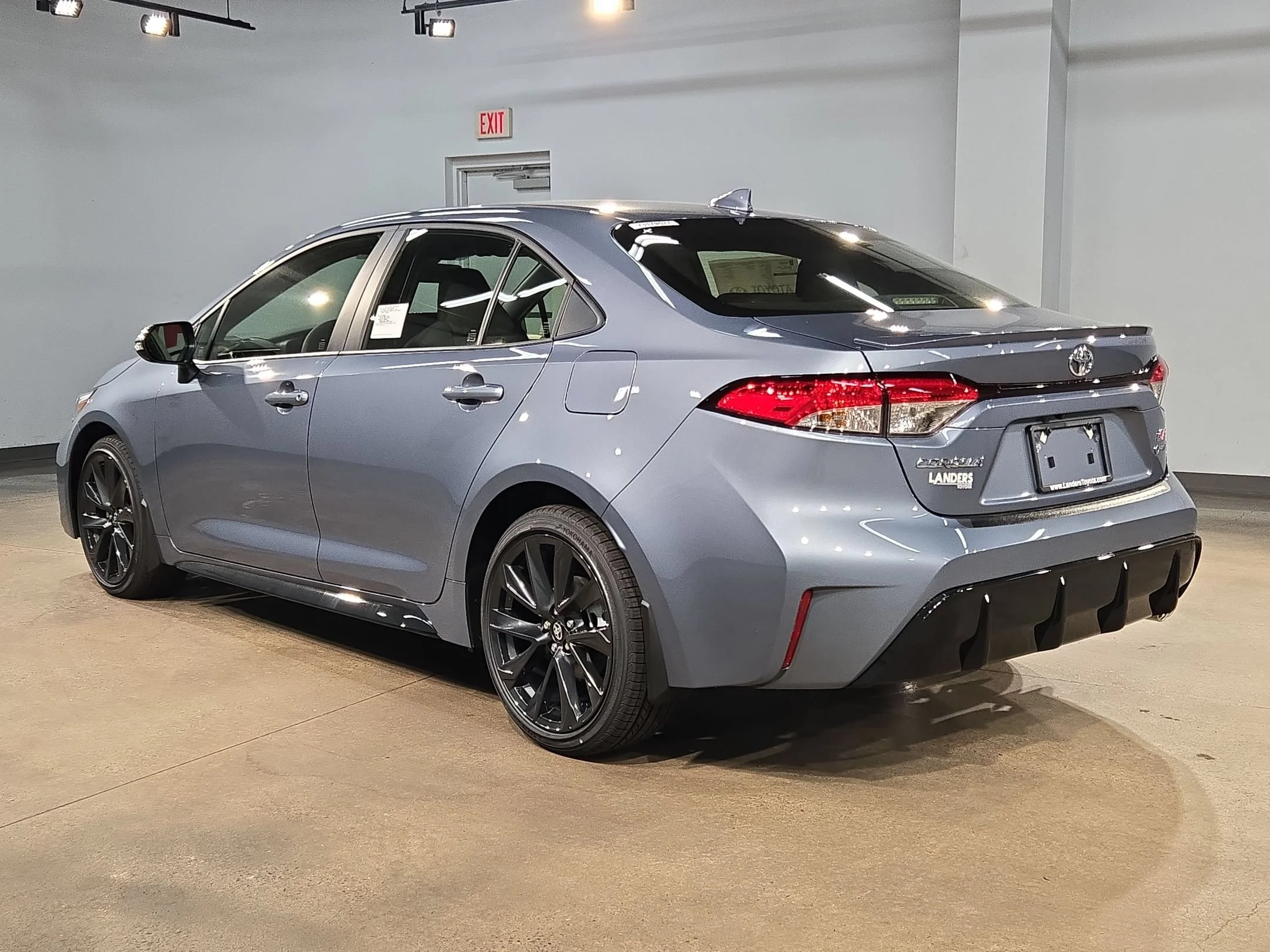 New 2027 Celestite Toyota Hybrid SE image 5
