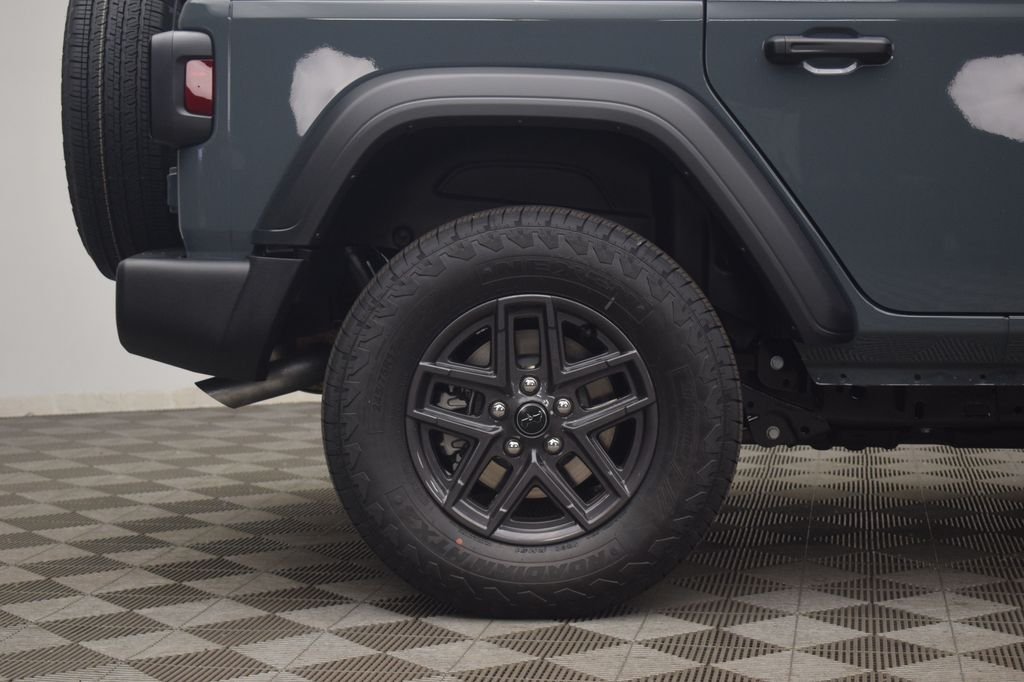 New 2026 Anvil Clear-Coat Exterior Paint Jeep Sport S image 7