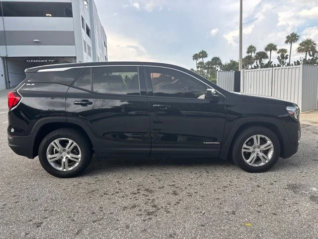 Used 2019 Black GMC SLE image 2