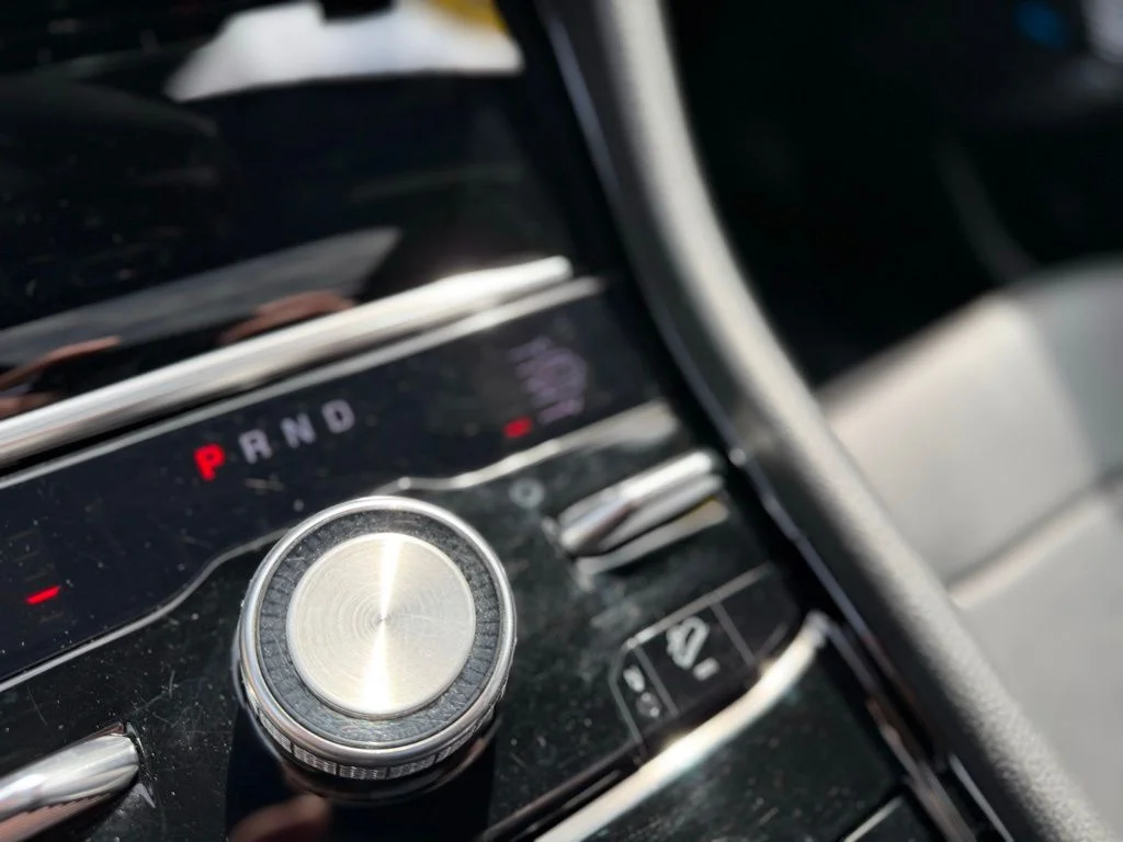 Used 2023 White Jeep Overland image 32