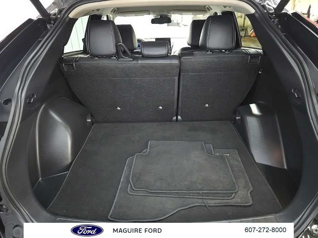 Used 2025 Labrador Black Pearl Mitsubishi SE image 14