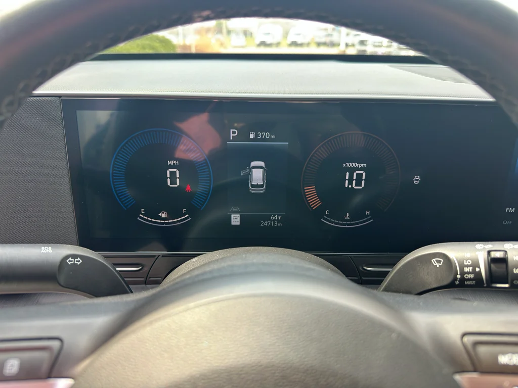 Used 2025 Cyber Gray Metallic Hyundai SEL image 17