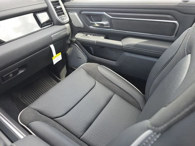 2026 RAM 1500 Laramie - Photo 16