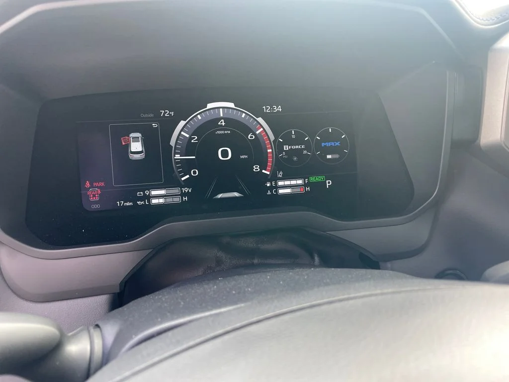 2026 Toyota Sequoia Platinum - Photo 26
