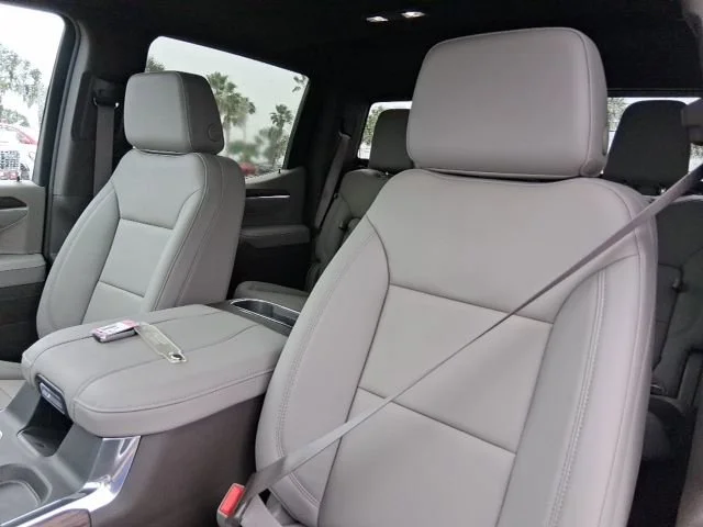 2026 GMC Sierra 1500 SLT - Photo 13