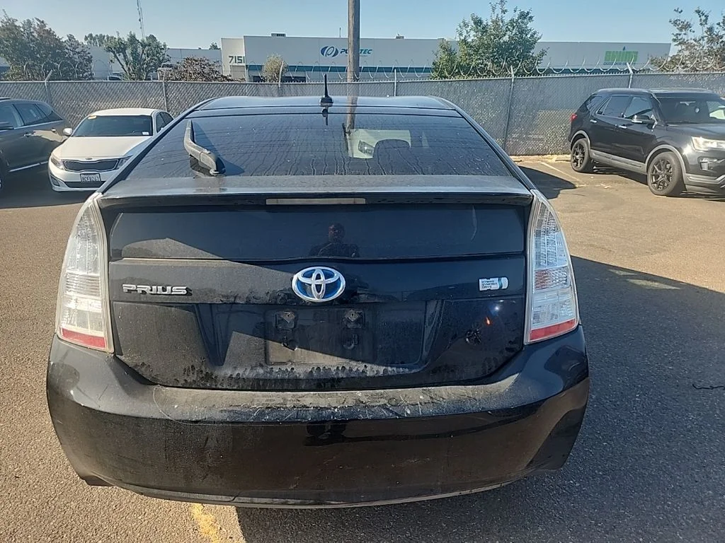 Used 2010 Black Toyota II image 12