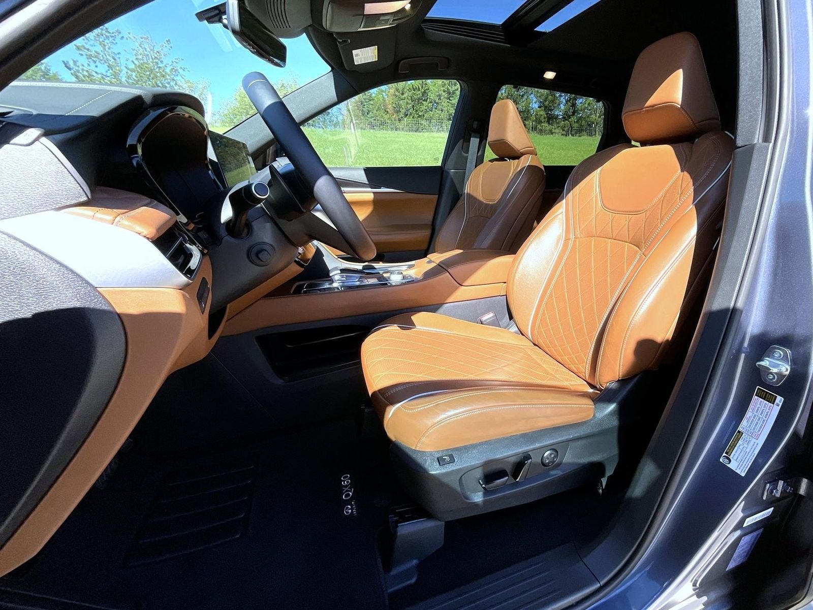 Used 2023 Blue INFINITI Autograph image 10