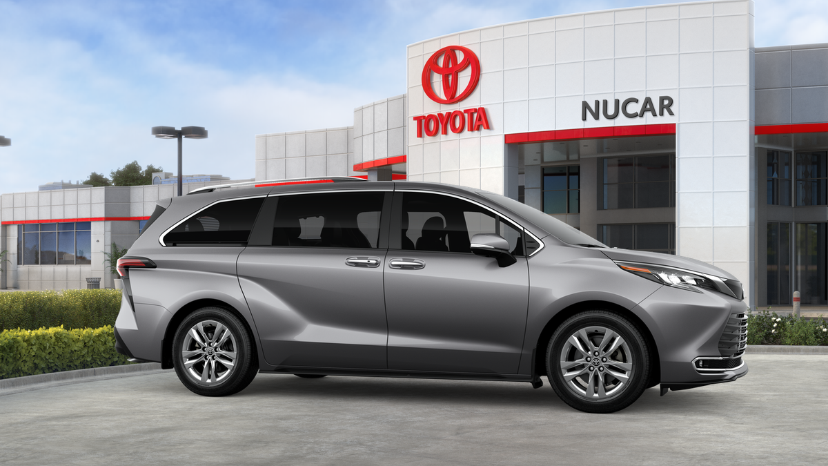 2026 Toyota Sienna — photo 13