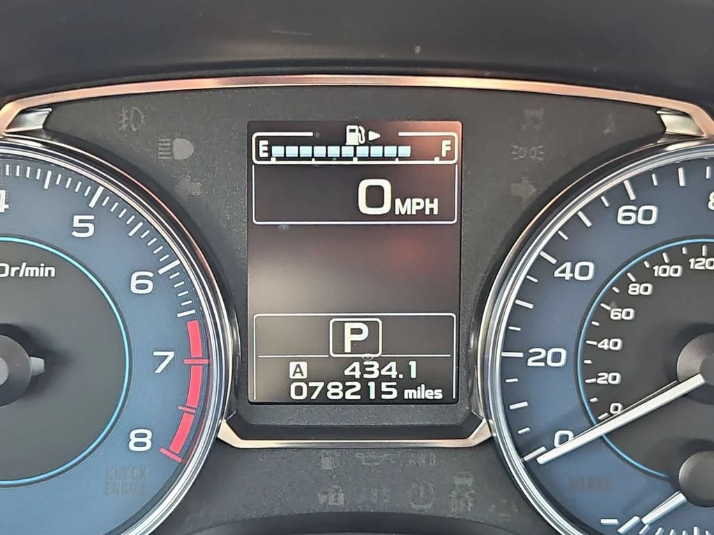 Used 2015  Subaru 2.0i Limited image 16