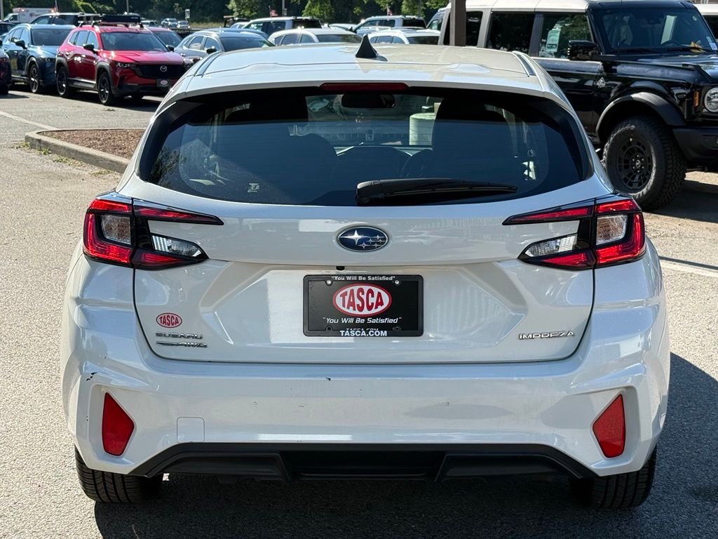 Used 2024 White Subaru Base image 9