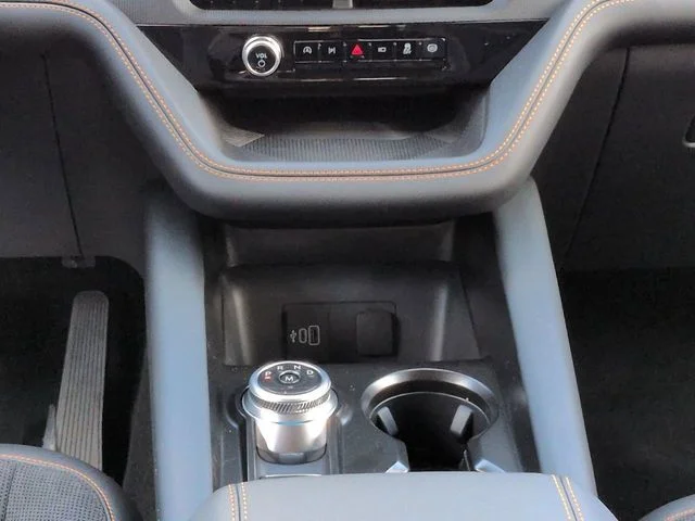 New 2026 Space White Metallic Ford Tremor® image 19