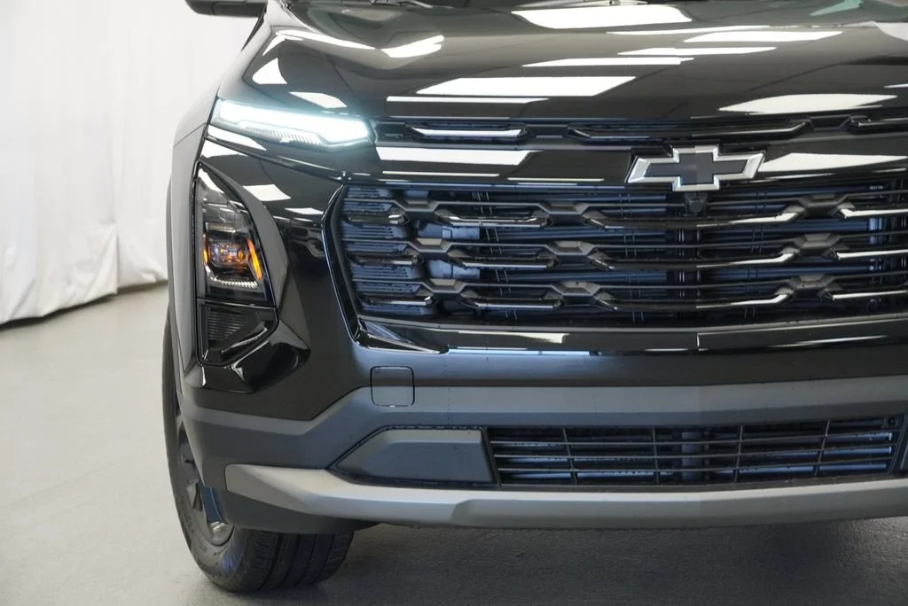 2027 Chevrolet Equinox LT - Photo 32