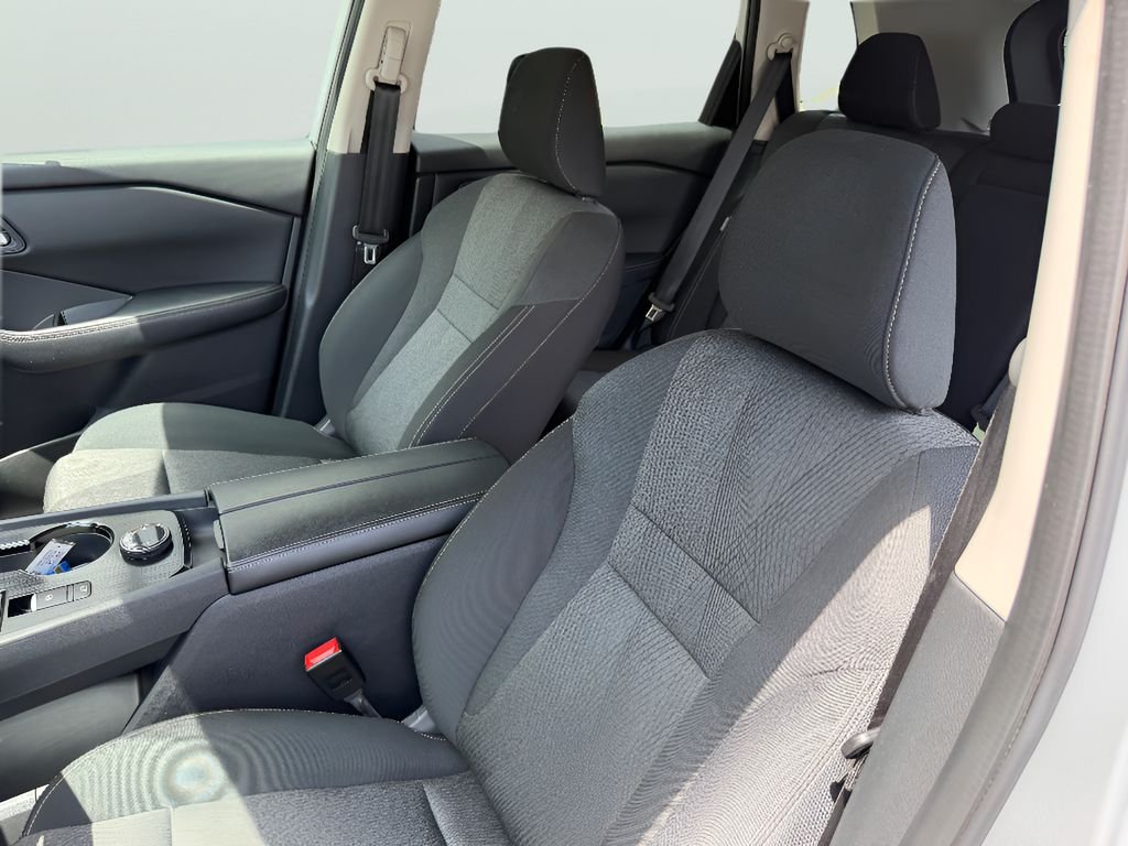 2024 Nissan Rogue SV - Photo 28