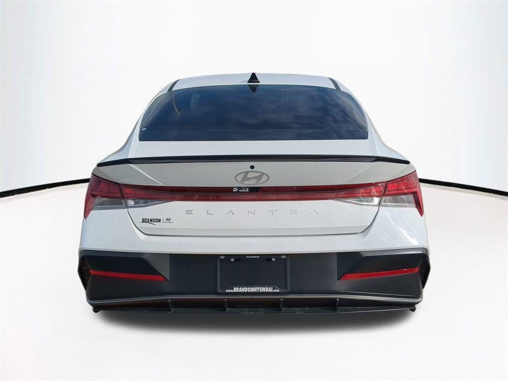 New 2026 White Hyundai SEL Sport Premium image 6