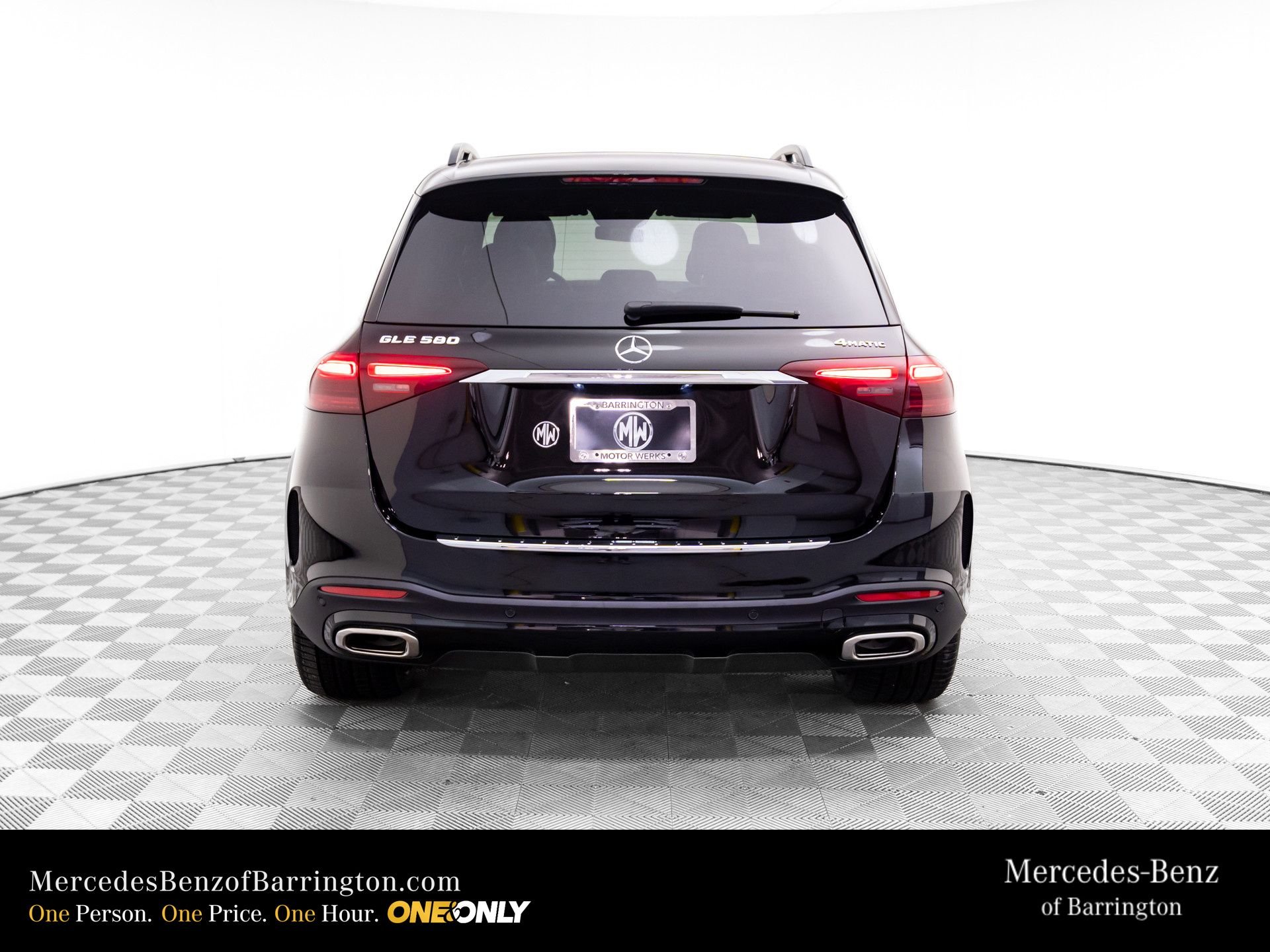 New 2026 Black Mercedes-Benz GLE 580 image 4