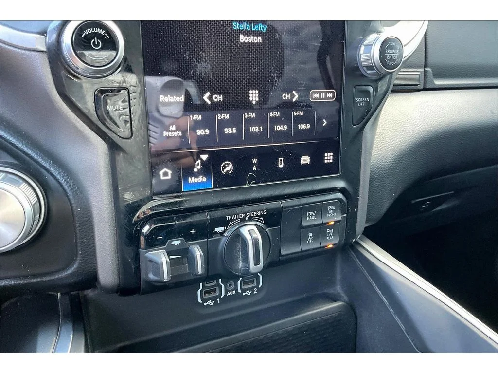 Used 2023 White Ram Laramie image 24