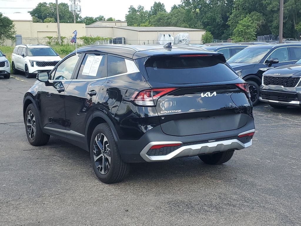 Certified Used 2024 Ebony Black Kia EX image 3