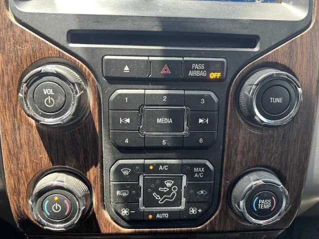 Used 2013 Green Gem Metallic Ford  image 14