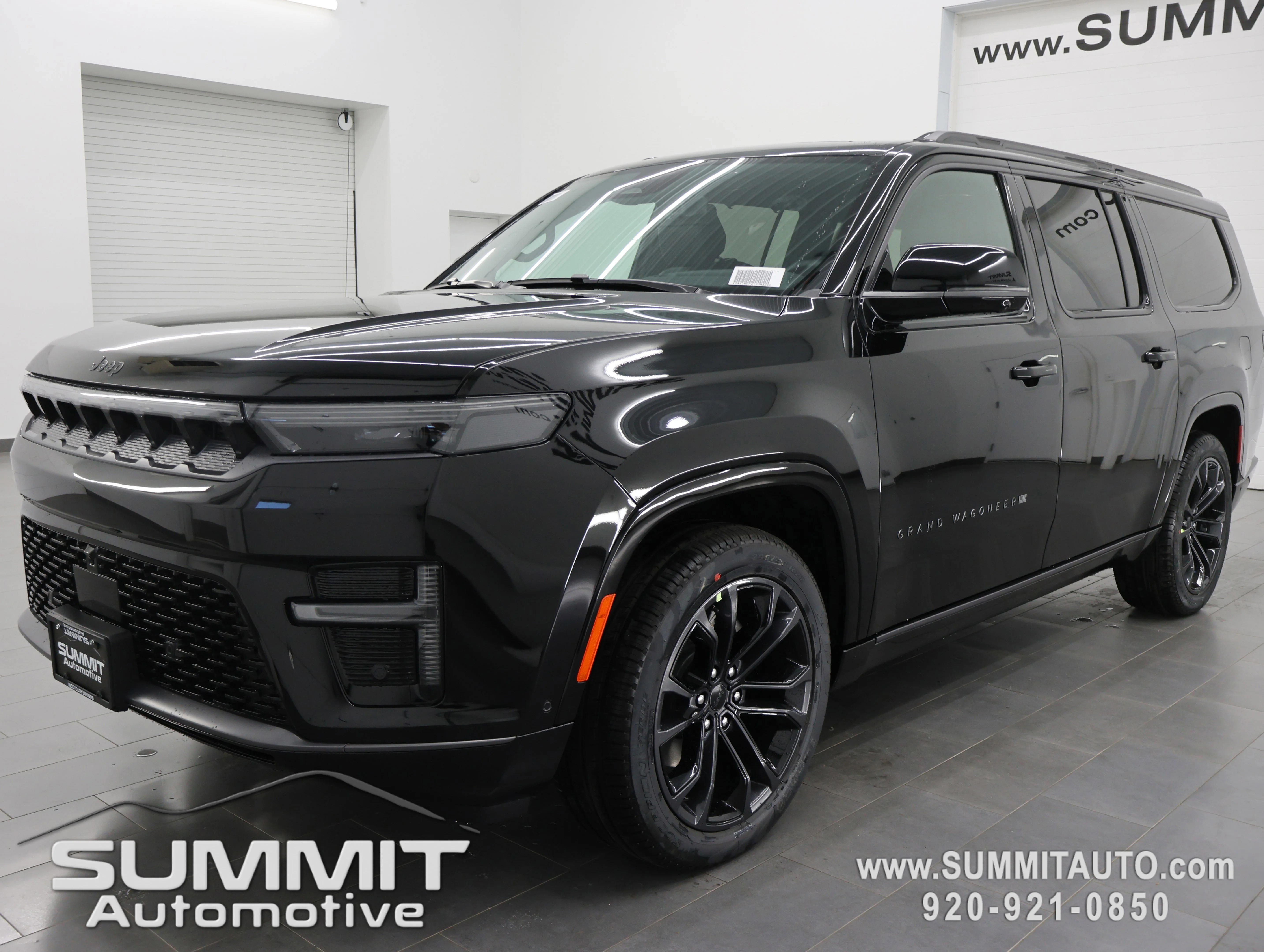 New 2026 High Gloss Black Exterior Paint Jeep Summit Obsidian image 6