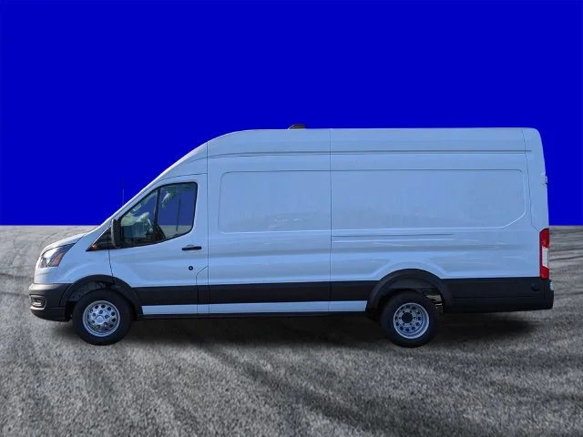 New 2026 Oxford White Ford Cargo Van image 7